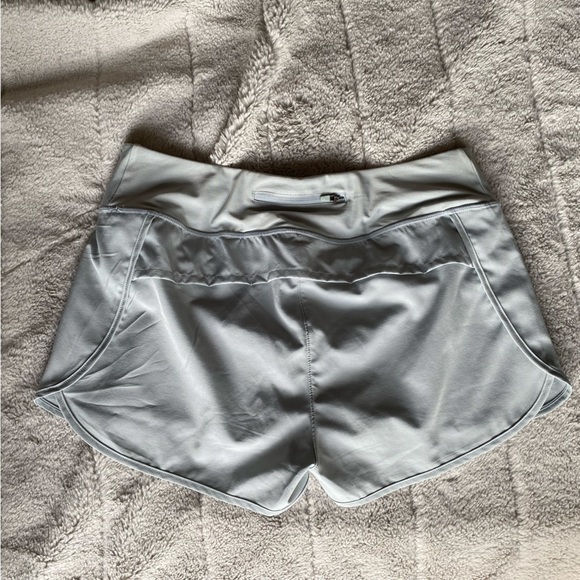 Athletic shorts - Picture 2 of 4